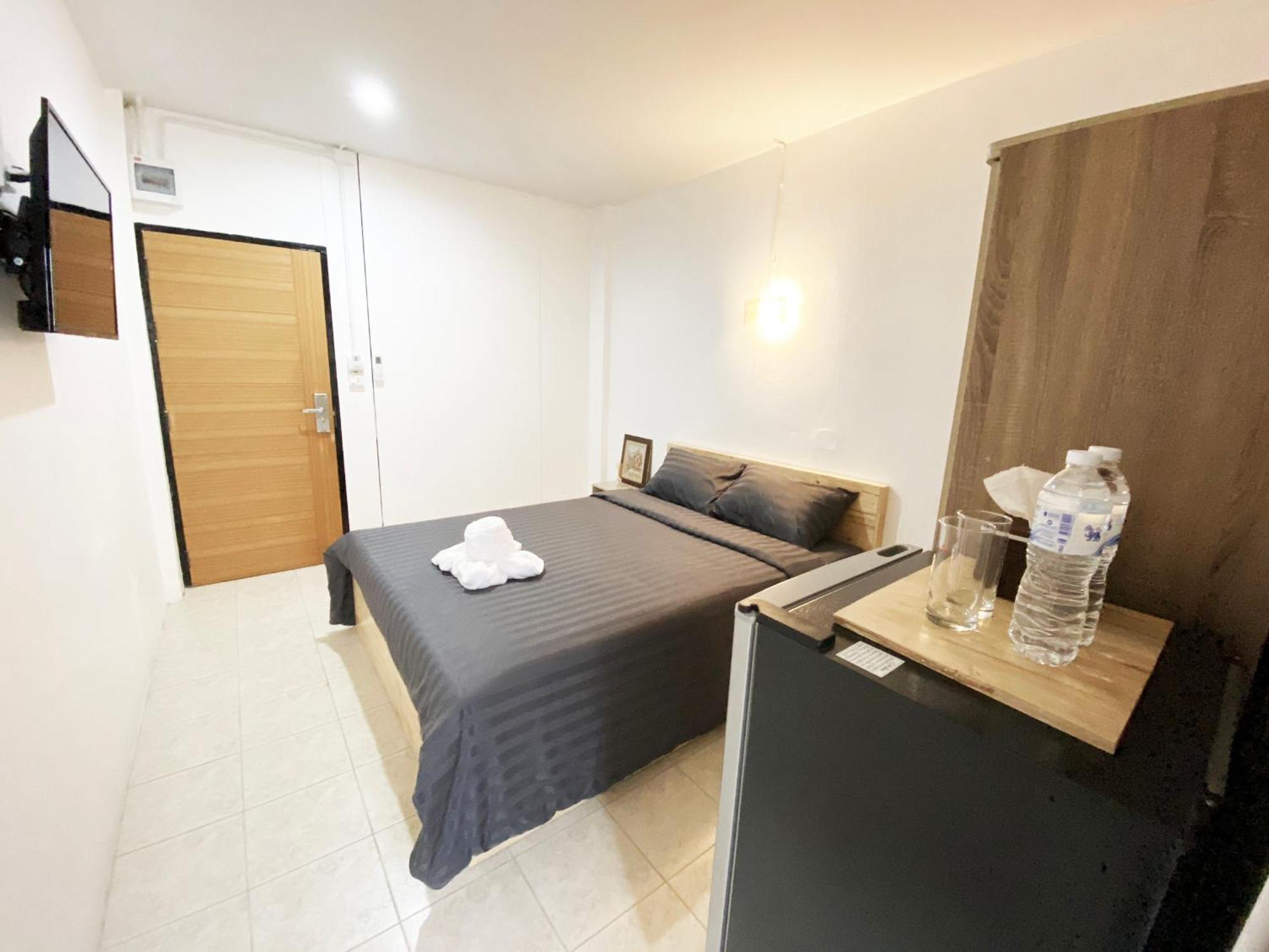 Racha Caftel - 7 House - รชาคาฟเทล Aparthotel Chiang Mai Exterior foto