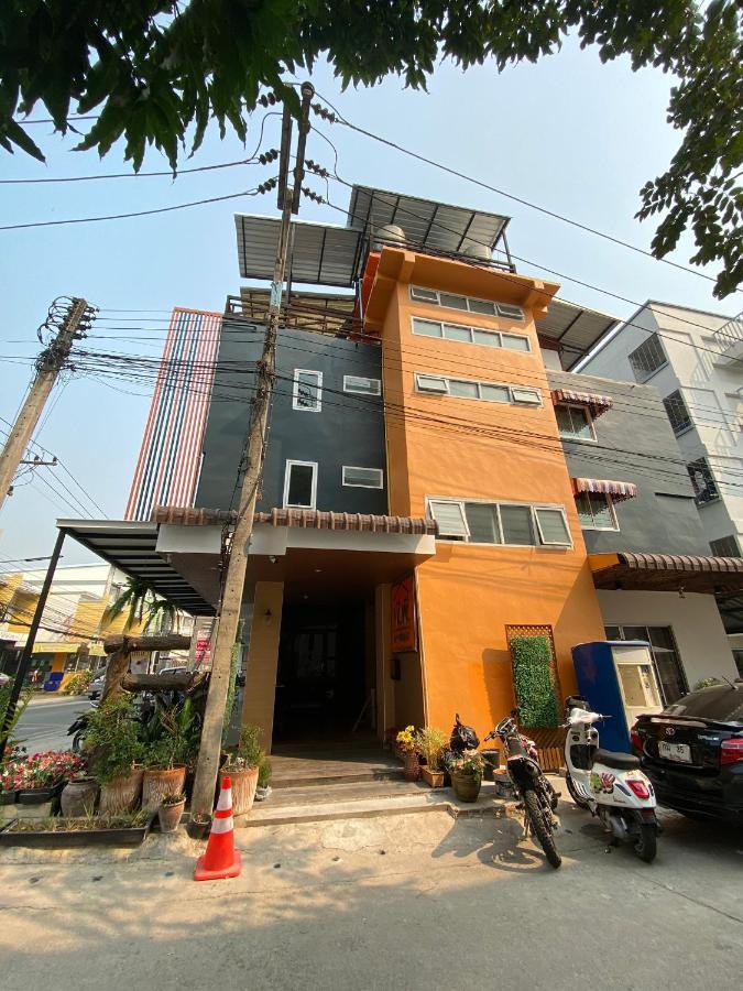Racha Caftel - 7 House - รชาคาฟเทล Aparthotel Chiang Mai Exterior foto